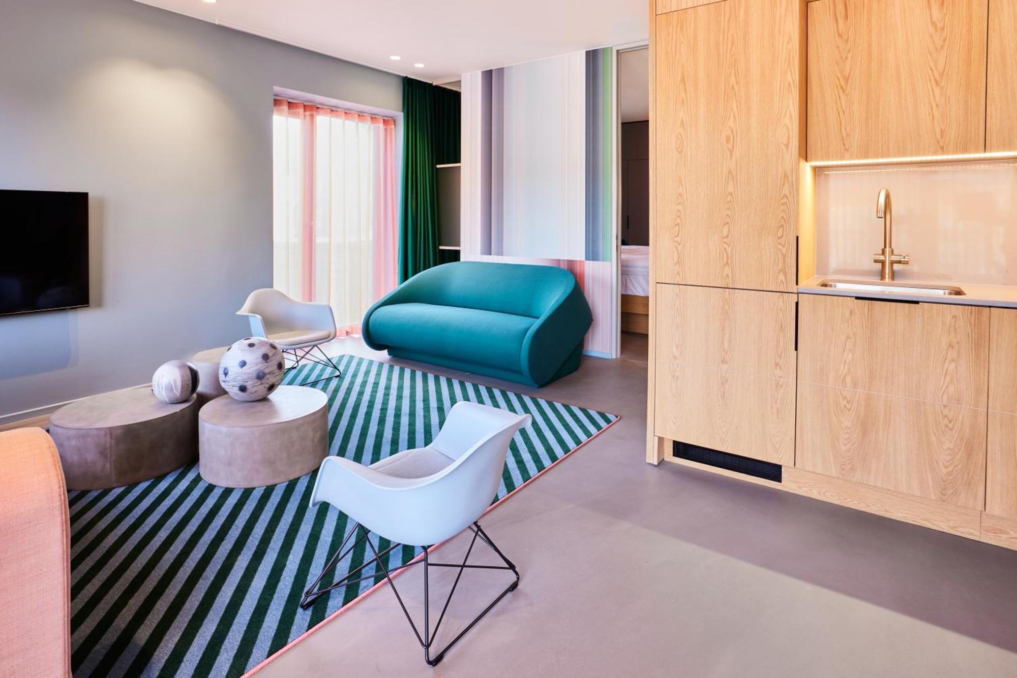 Kirk Suites فايل المظهر الخارجي الصورة