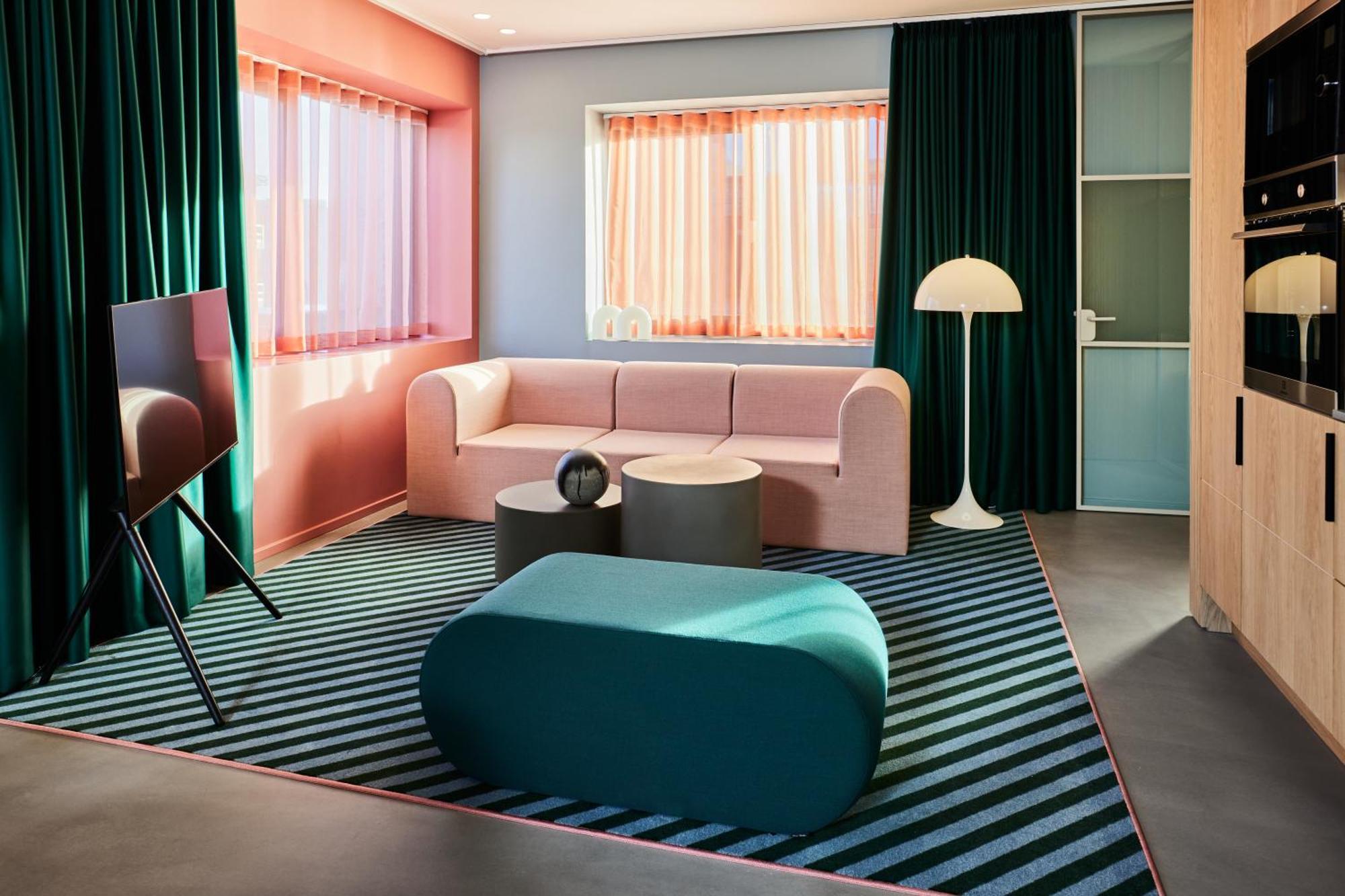 Kirk Suites فايل المظهر الخارجي الصورة