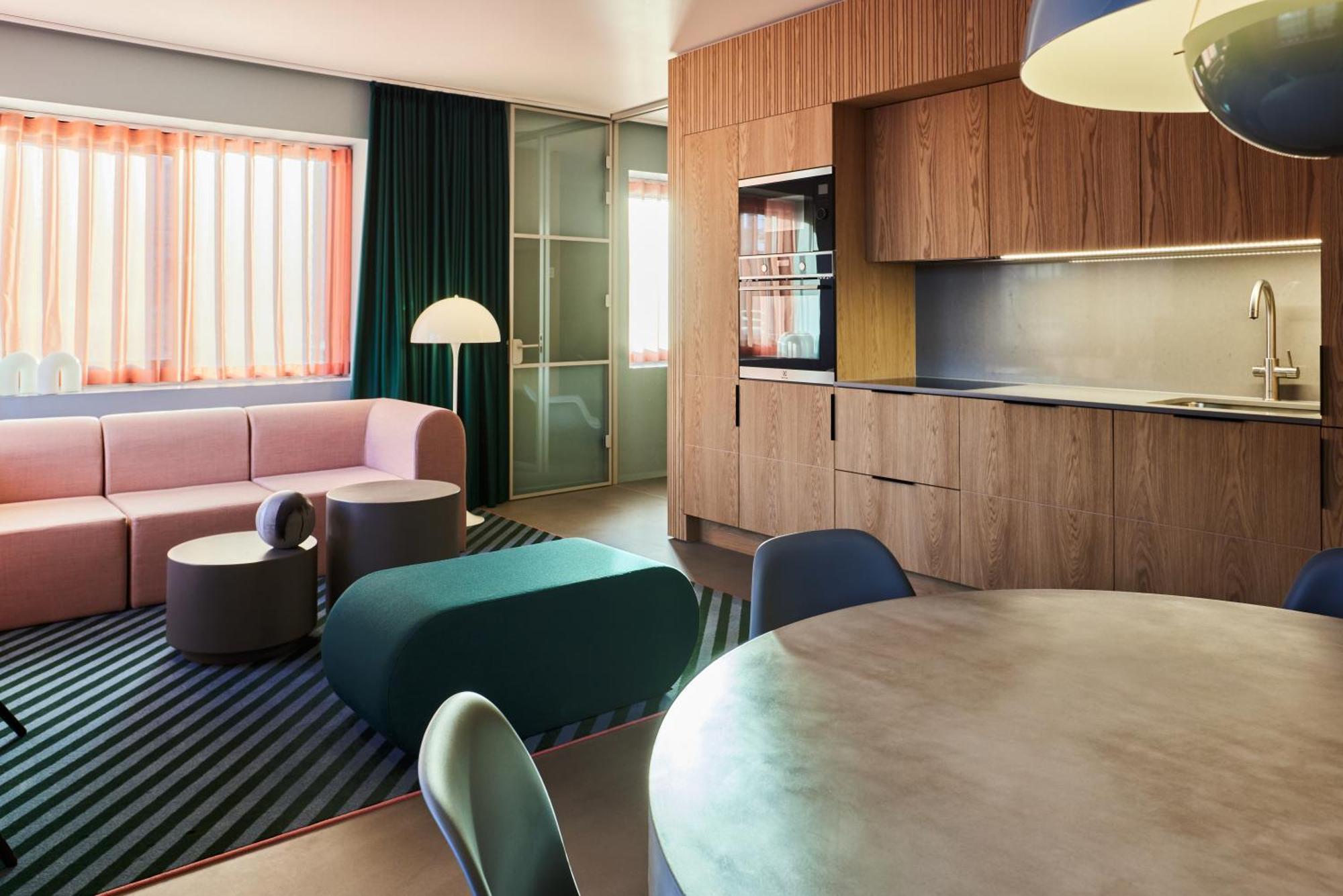 Kirk Suites فايل المظهر الخارجي الصورة