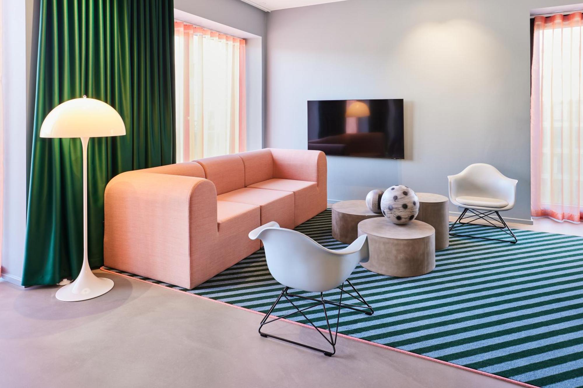 Kirk Suites فايل المظهر الخارجي الصورة